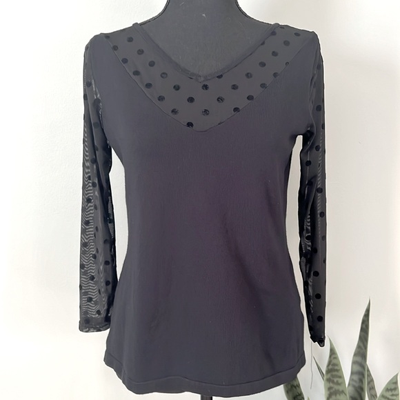Andrea Jovine Tops - ⭐️ Black V Neck Sweater with polka dots ⭐️